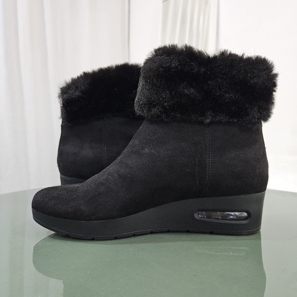 Dkny Abri Faux-Fur Wedge Booties in Black & Gold Women’s Size 7.5M - Picture 5 of 11